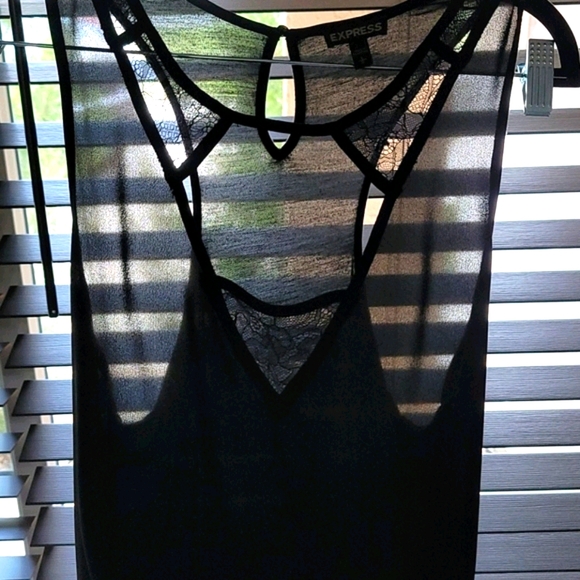 Express Black Lace cut out sleeveless top - Picture 4 of 11